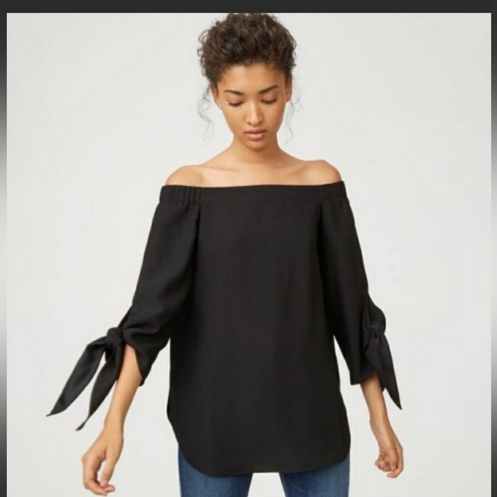 CLUB MONACO OFF THE SHOULDER TUNIC TOP WITH ADORABLE TIE SLEEVES/BLACK